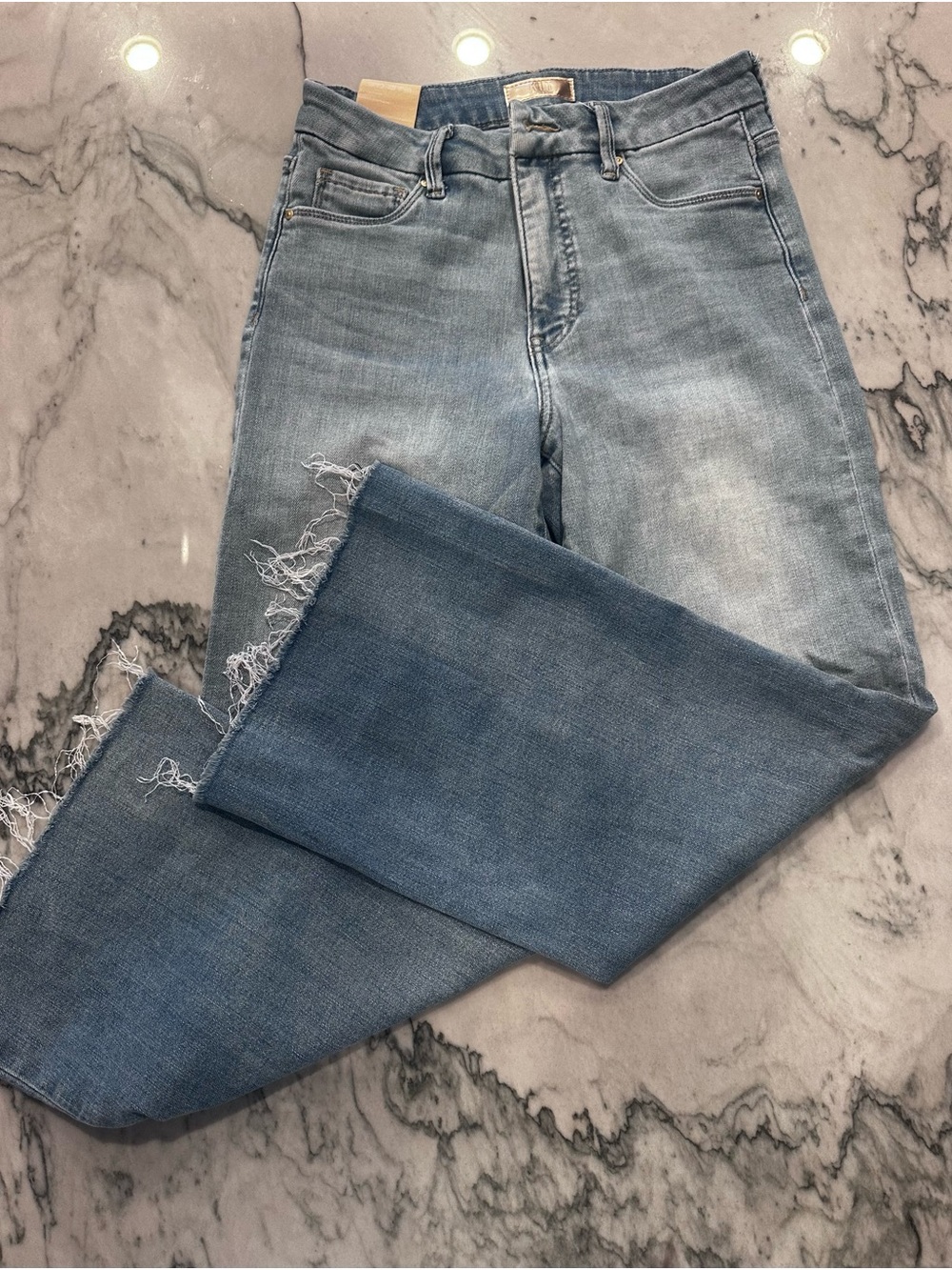 Kut from the Kloth Light Blue Straight Leg Jeans with Frayed Hem